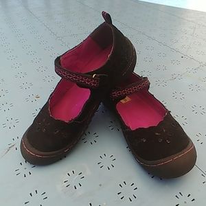 Jambu Mary Janes